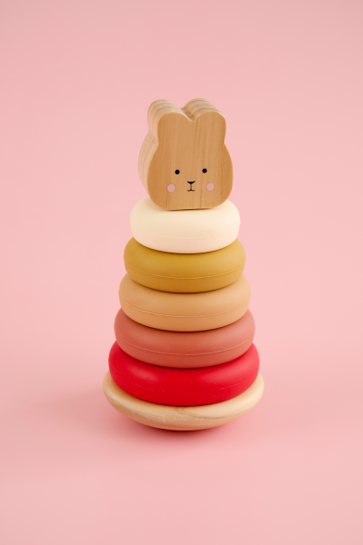 Jeu pyramide silicone lapin